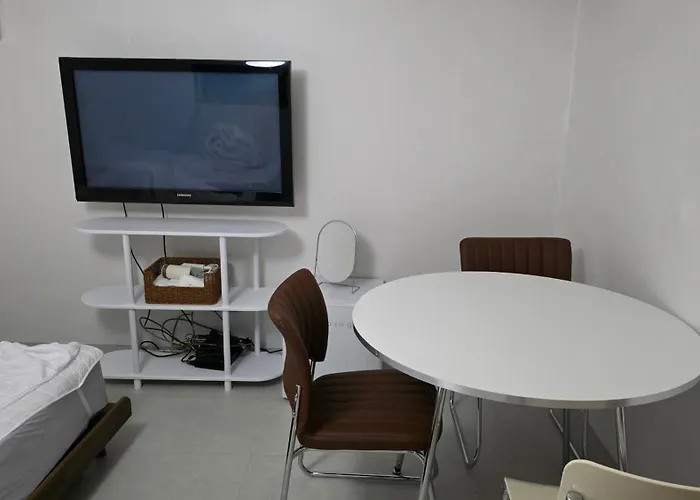 Jongno238 *